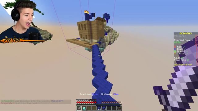 WE BUILT A HOUSE in MINECRAFT BED WARS! (Minecraft Trolling) смотреть онлайн