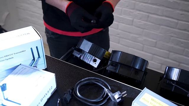 БЕСПРОВОДНОЙ DMX - WIRELESS DMX 512 2.4G ALIEN WiDMX - обзор инструкция и аренда ZakazDj.Ru смотреть онлайн