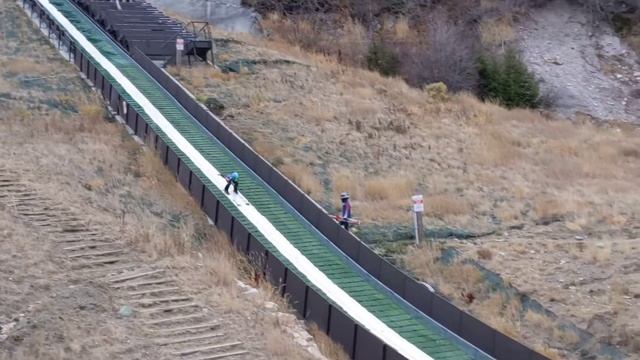 Ski jump bot смотреть онлайн