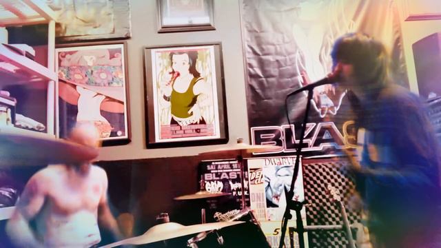 Automatic By: Michelle Balderrama Aka (La Machina) Featuring; Nick Oliveri on drums Los Angeles C смотреть онлайн