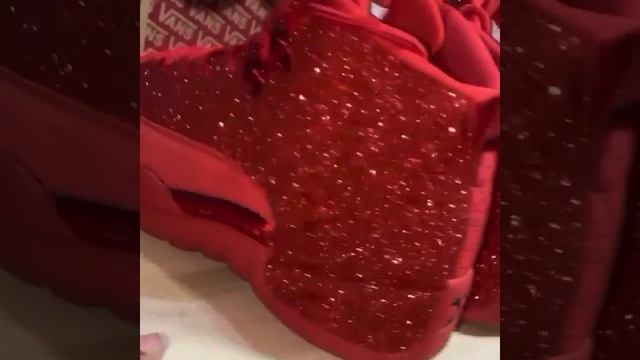 Jordan 12 Gym Red смотреть онлайн