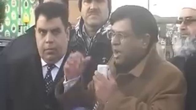 ShakirQureshi Condemning NATO attack on Slallah in East London.flv смотреть онлайн
