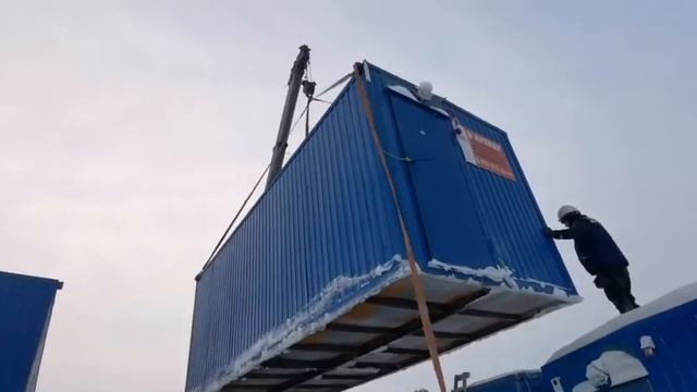 УРАЛ бортовой с КМУ HIAB и TADANO (манипулятор). Перевозка бытовок, 20-футовых контейнеров, грузов. смотреть онлайн