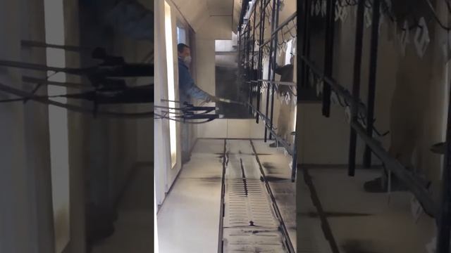 Порошковая покраска в пластиковой покрасочной камере смотреть онлайн