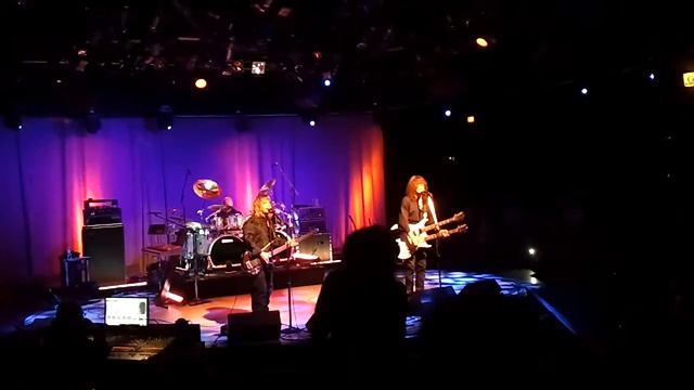 Zebra "The Ocean" Live 4/13/2012 Westbury, NY (Led Zeppelin cover) смотреть онлайн