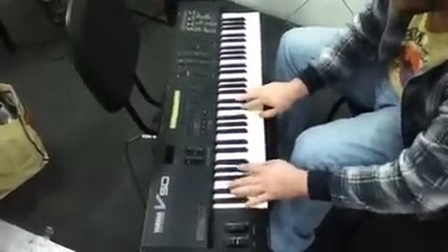 Demo V50 Yamaha Digital Sínt. смотреть онлайн