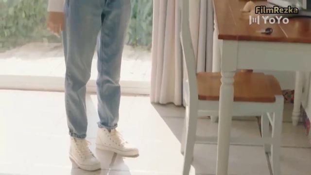 Девушка мучает парня смотреть онлайн