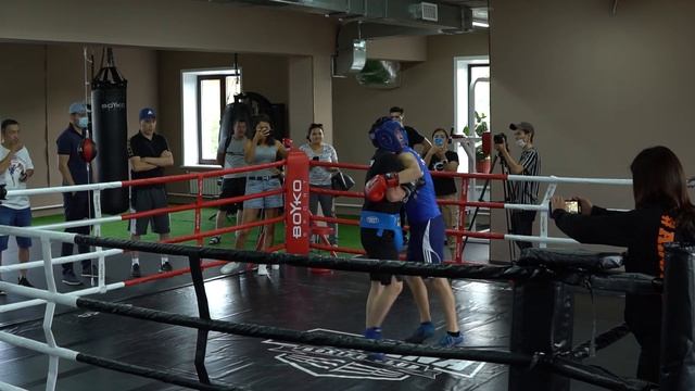 Предварительные спарринг к турниру "Fighters" 2 пара смотреть онлайн
