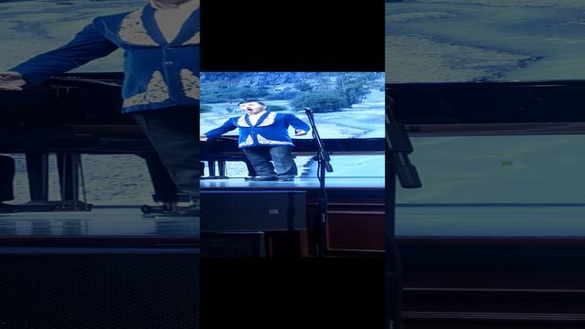 Айбар Хайырханов (баритон), Казахстан