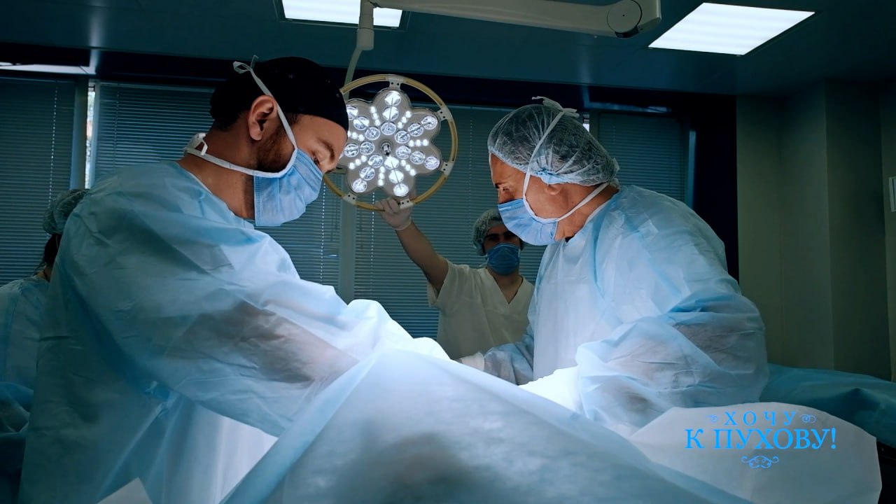 В 9 серии шоу «Хочу к Пухову!» героиней стала обладательница 8 размера груди смотреть онлайн