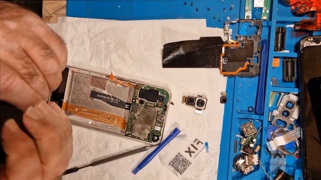 Смяна на батерия на /Replace the battery/ Honor 20 pro. смотреть онлайн