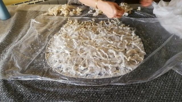 шапочка валяная Гиацинт смотреть онлайн