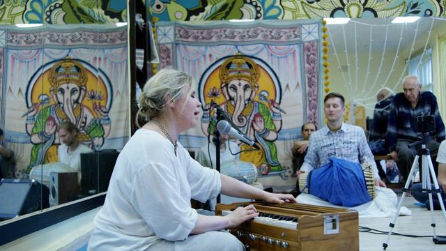 Нрисимхи деви даси, Киртан, 2023, 19 мая, Харинама клуб, Ижевск смотреть онлайн