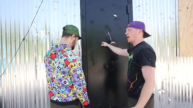 I Built World's Safest Mini House смотреть онлайн