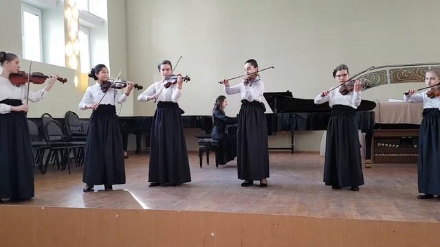 Скрипичный ансамбль "Fortissimo" - П. Чернецкий - "Старинный романс" смотреть онлайн