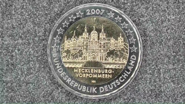 2 евро 2007 года Германия. Шверинский Замок, Мекленбург.
