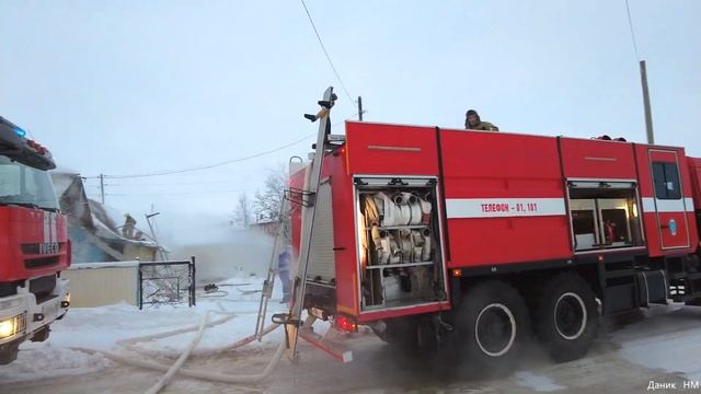 Пожар в жилом доме / Пожарная техника / Нарьян-Мар смотреть онлайн