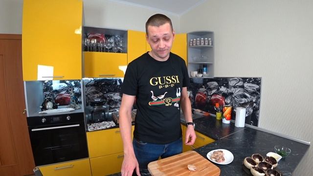 ФАРШИРОВАННЫЕ грибы ШАМПИНЬОНЫ запеченные В ДУХОВКЕ. Вкусные закуски на праздничный стол. смотреть онлайн