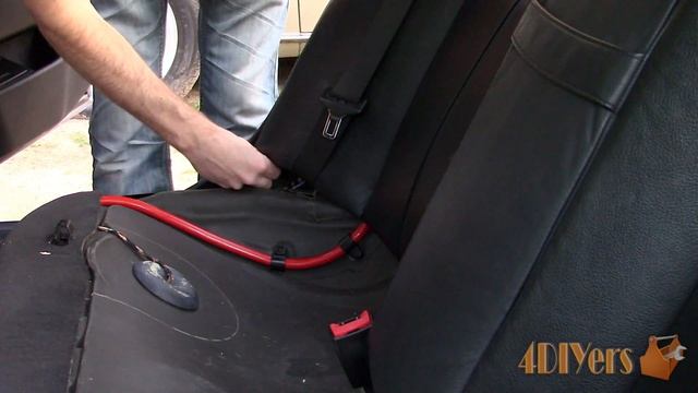 How to Remove the Rear Seat on a BMW E39 5 Series смотреть онлайн