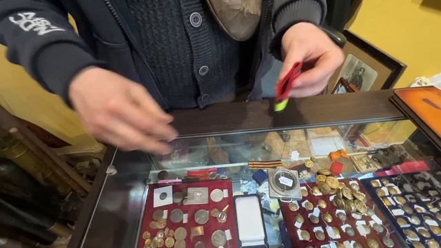 Блошиный рынок в Москве. Присматриваем место для торговли.