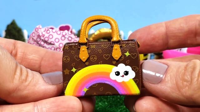 В шарике ЛОЛ сюрприз ЛИЛ систерс ДЕКОДЕР попалась куколка американка.Распаковка LOL surprise decode смотреть онлайн