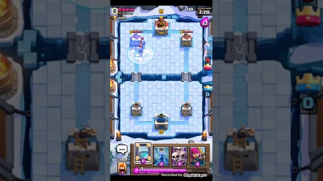 ИМБА В CLASH ROYALE! СПАРКИ + КЛОН СПЕЛ! смотреть онлайн