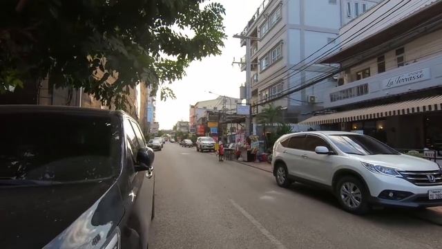 Vientiane Laos | A Look Around the Streets of Vientiane | Now in Lao смотреть онлайн