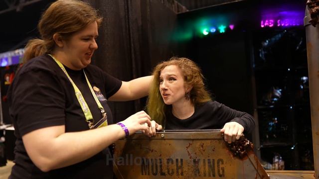 Horror Prop at Halloween Show REVEAL | Mulch King смотреть онлайн