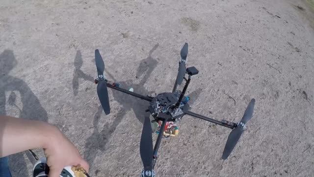 Сколько летает большой квадр на Li-ion акумах Lipo лучше Большой тест.