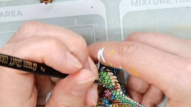 How to paint a Saurus Warrior for Seraphon using Contrast Paints and Fluorescent Paints! смотреть онлайн