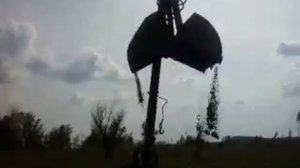 самодельный копательный грейферный ковш на 80 литров