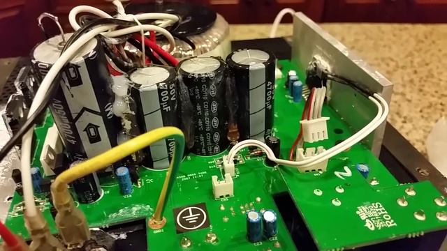 Fixing Broken Mackie MR8 Studio Monitor Buzzing Sound & Bad Capacitor смотреть онлайн