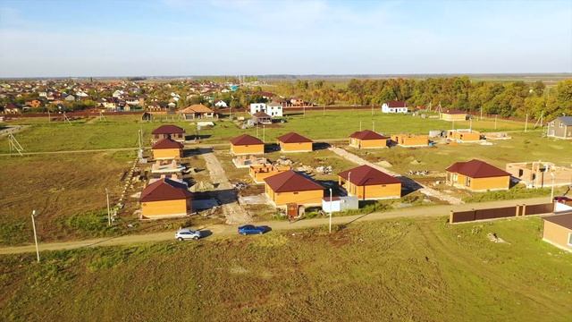 Обзор коттеджного поселка в Краснодаре(от 21.10.2020): комплекс из 30+ домов в КП Ясенево смотреть онлайн