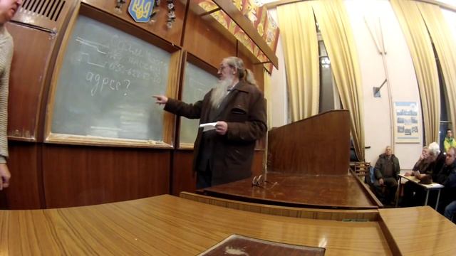 Пчеловодство.Алексей Борода о недостатках "рогатых ульев" смотреть онлайн