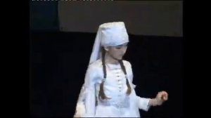 Танец с кувшином   Алима Тоторкулова