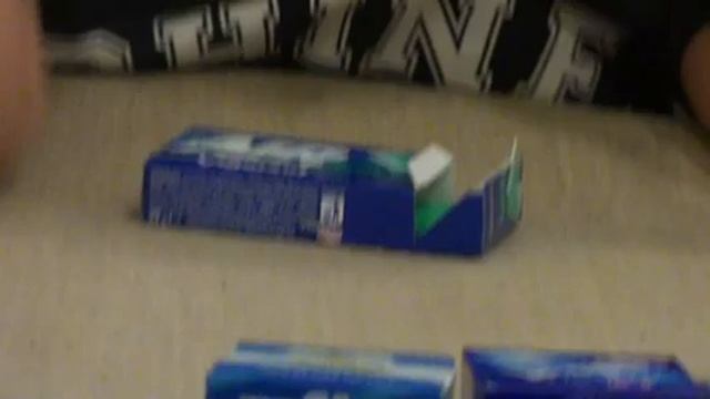 Какая жвачка вкуснее - от Оли смотреть онлайн