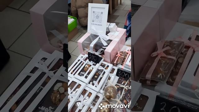 были на #маркете , сходили на не обычный массаж и ткань которой нет равных смотреть онлайн