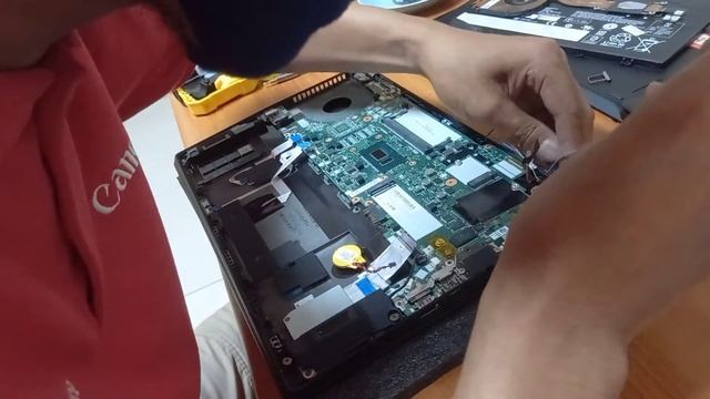 Ganti Mainboard Lenovo Thinkpad T480s смотреть онлайн