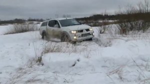 L200 жжет... Джип Мицубиси Л200