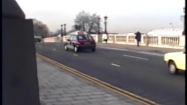 Kingston Upon Thames - December 1991 смотреть онлайн