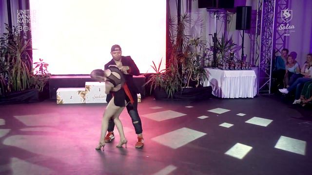 Kevin Martin - Kaiwen & Milou Rietjens - Milou | VSALSA / SALTARE | Bachata Couples Adults | 2019 смотреть онлайн