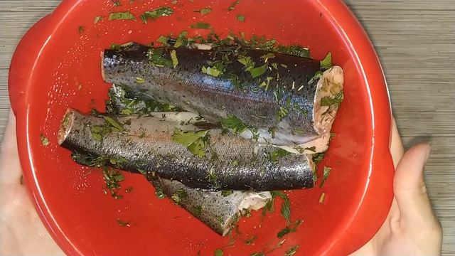 РЕЦЕПТ: Радужная форель с овощами в духовке (МорДар Челябинск) смотреть онлайн