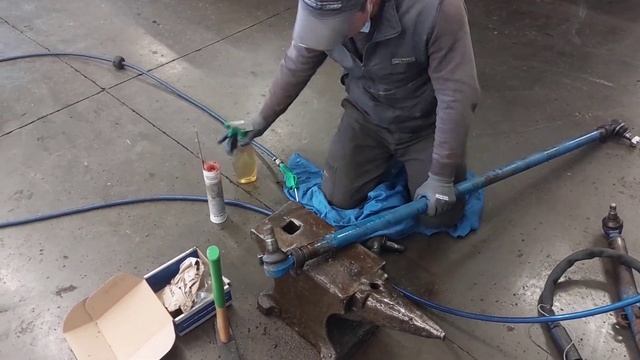 Тбилиси ремонт грузовых авто Тегета Моторс Юра мастер от Бога 80уровень смотреть онлайн