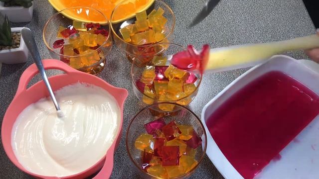 Вкусняшка, торт битое стекло, мозаика - очень вкусный десерт. Я готовлю смотреть онлайн