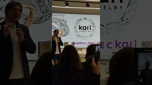 Дмитрий Кравченко. Москва. ТЦ Мозаика. Кари. встреча с поклонниками. смотреть онлайн