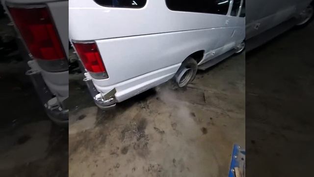 Разборка Ford Econoline 5.4 (VIN: 1FBSS31L75HB42727) P367 смотреть онлайн