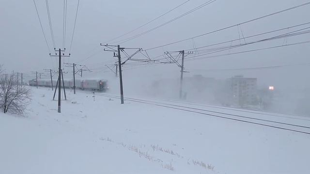 ТЭП70-0330 C Пассажирским поездом 041Ж Волгоград - Астрахань смотреть онлайн