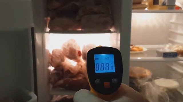 Цифровой инфракрасный термометр GM300 DealExtreme смотреть онлайн