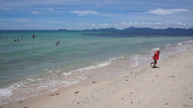 Пляж Бан-Тай (Ban Tai). Западная часть смотреть онлайн