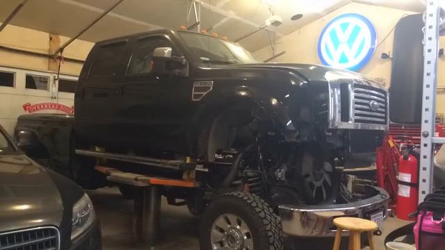 Chris Truck Overhaul смотреть онлайн